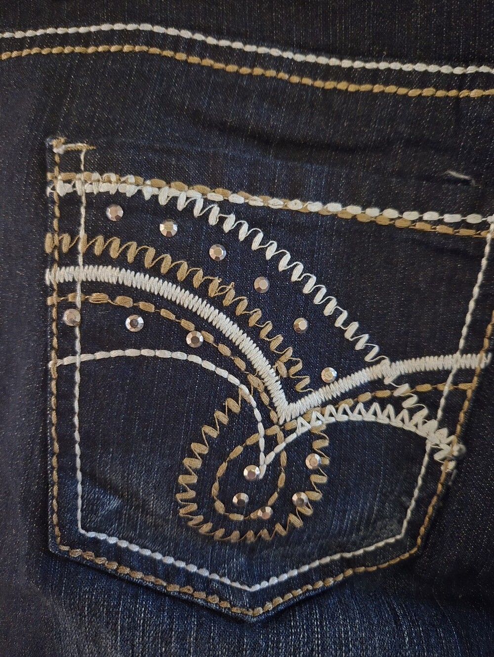 NWT Women's Faded Glory Dark Blue Slim Boot Cut Denim Jeans With Subtle Fading - Picture 8 of 8